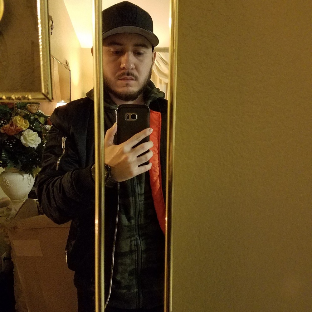 Meet your Posher, Juan